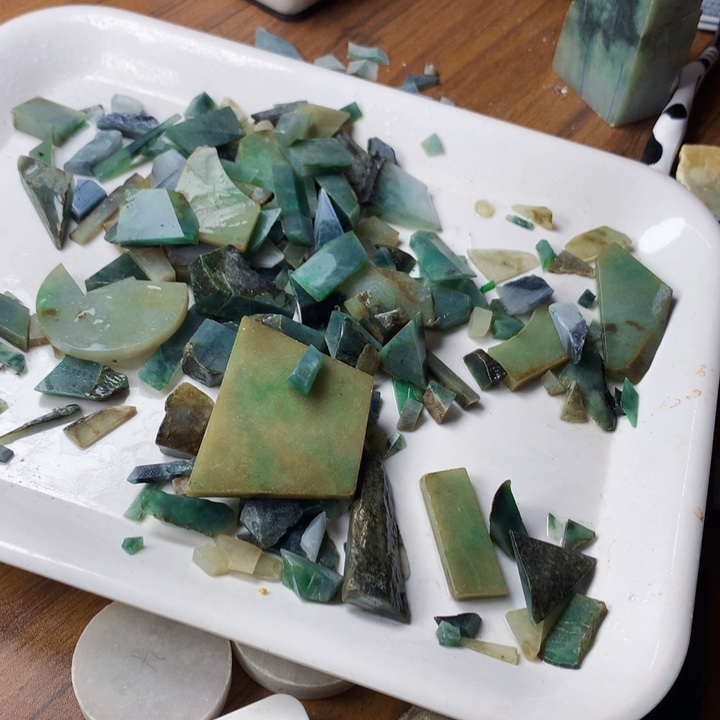 颈饰未镶嵌翡翠w*材料