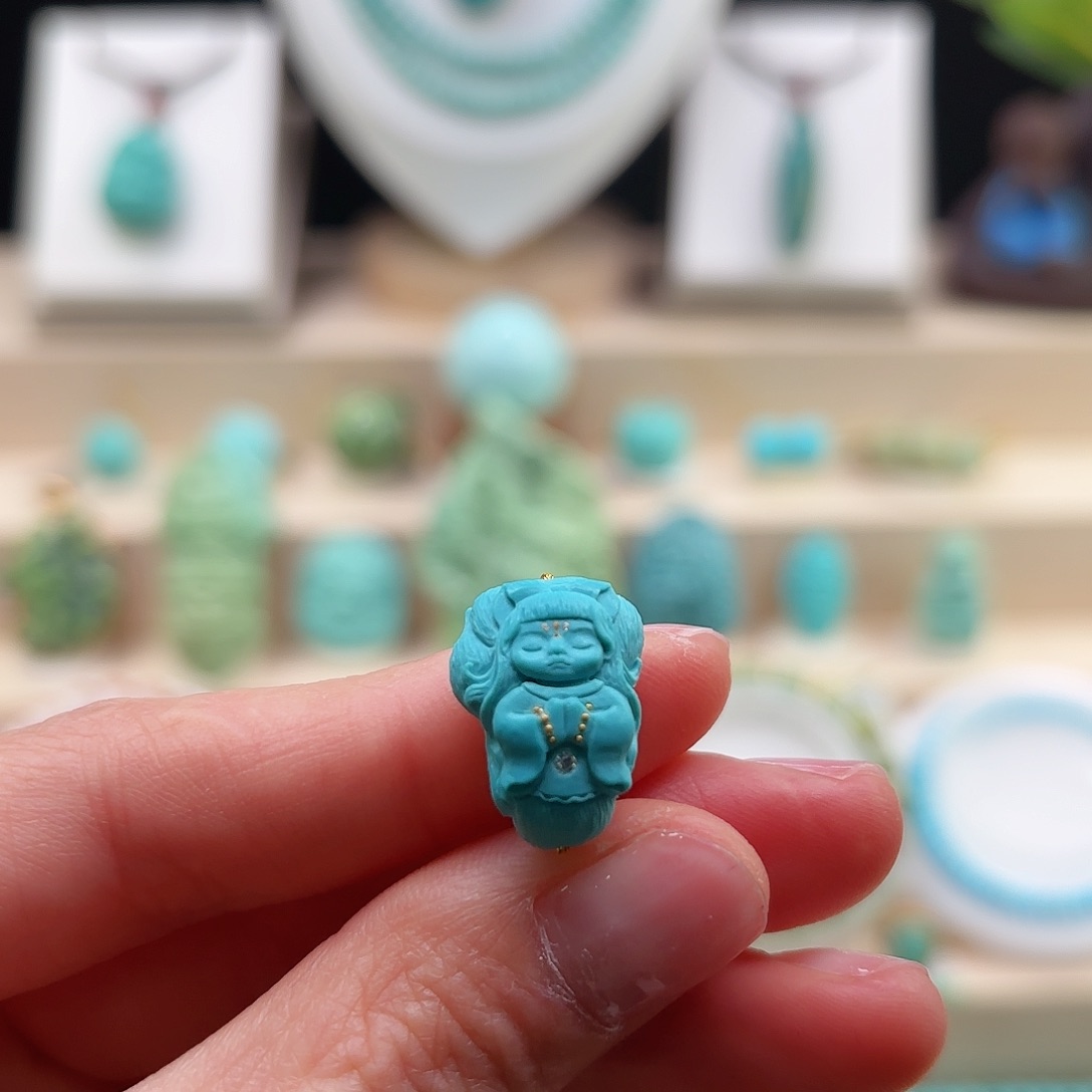 绿松石配饰未镶嵌