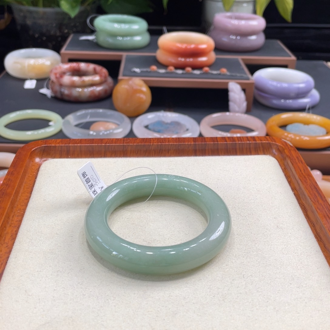 石英岩玉手镯未镶嵌C*