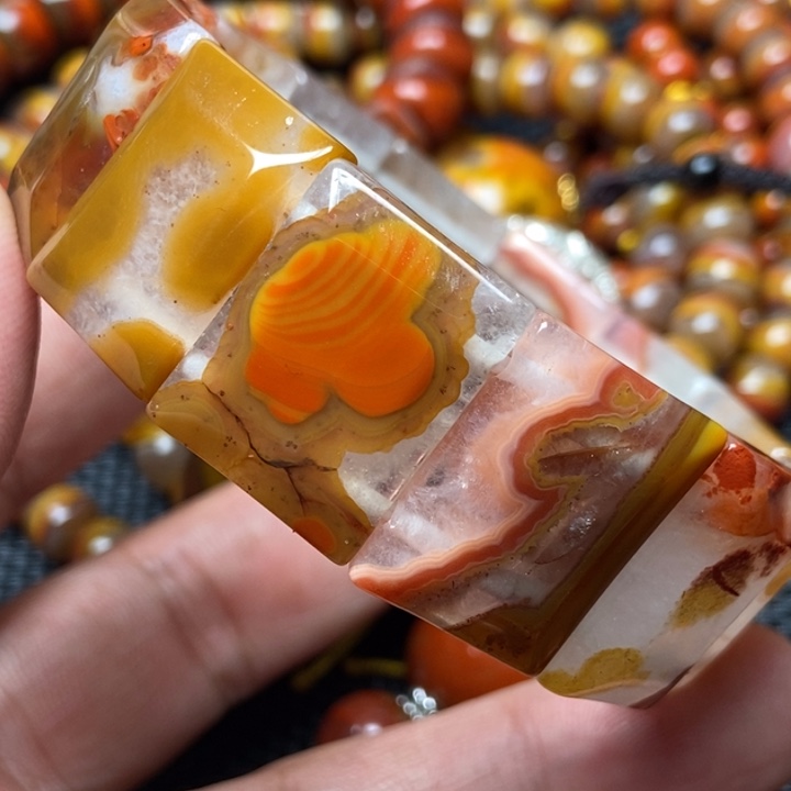 玛瑙/玉髓手串未镶嵌