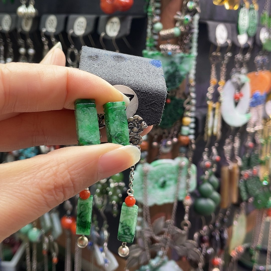 刘***圆翡翠银S925镶嵌耳饰847ujhhh