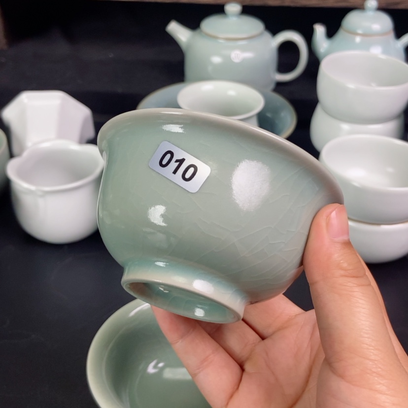 【闪购商品】大压手原矿青绿釉