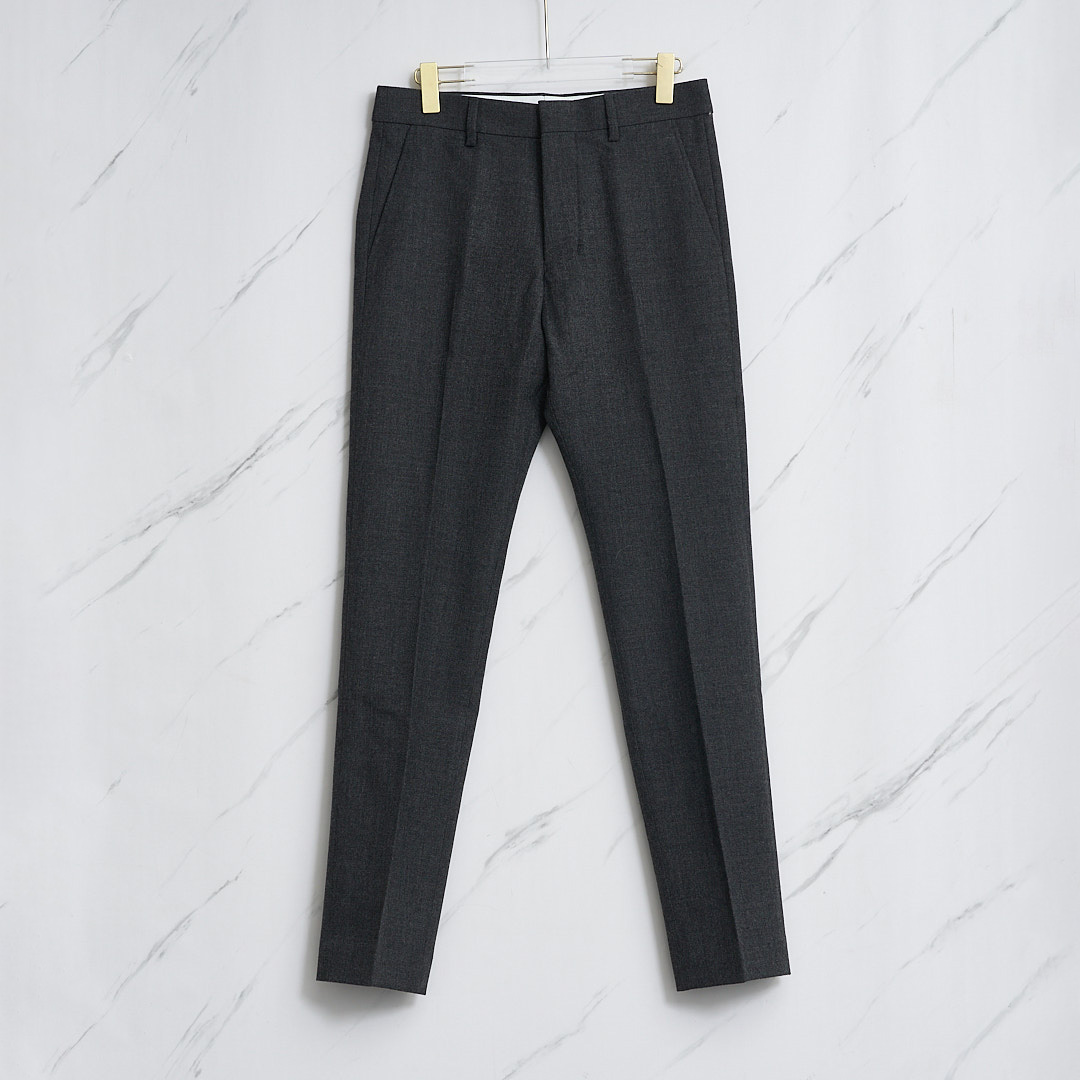 全新未使用  Ami Paris男士经典直筒西裤/A1BP00013