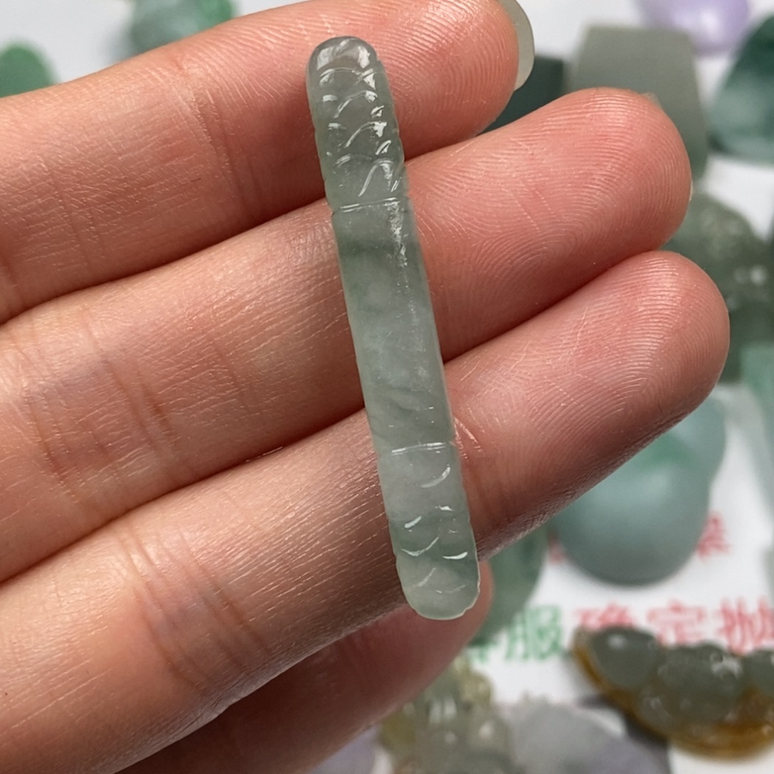 定制翡翠未镶嵌翡翠