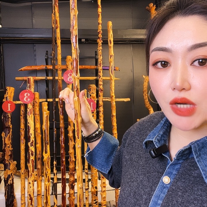 小****8刚刚哈哈哈哈哈哈