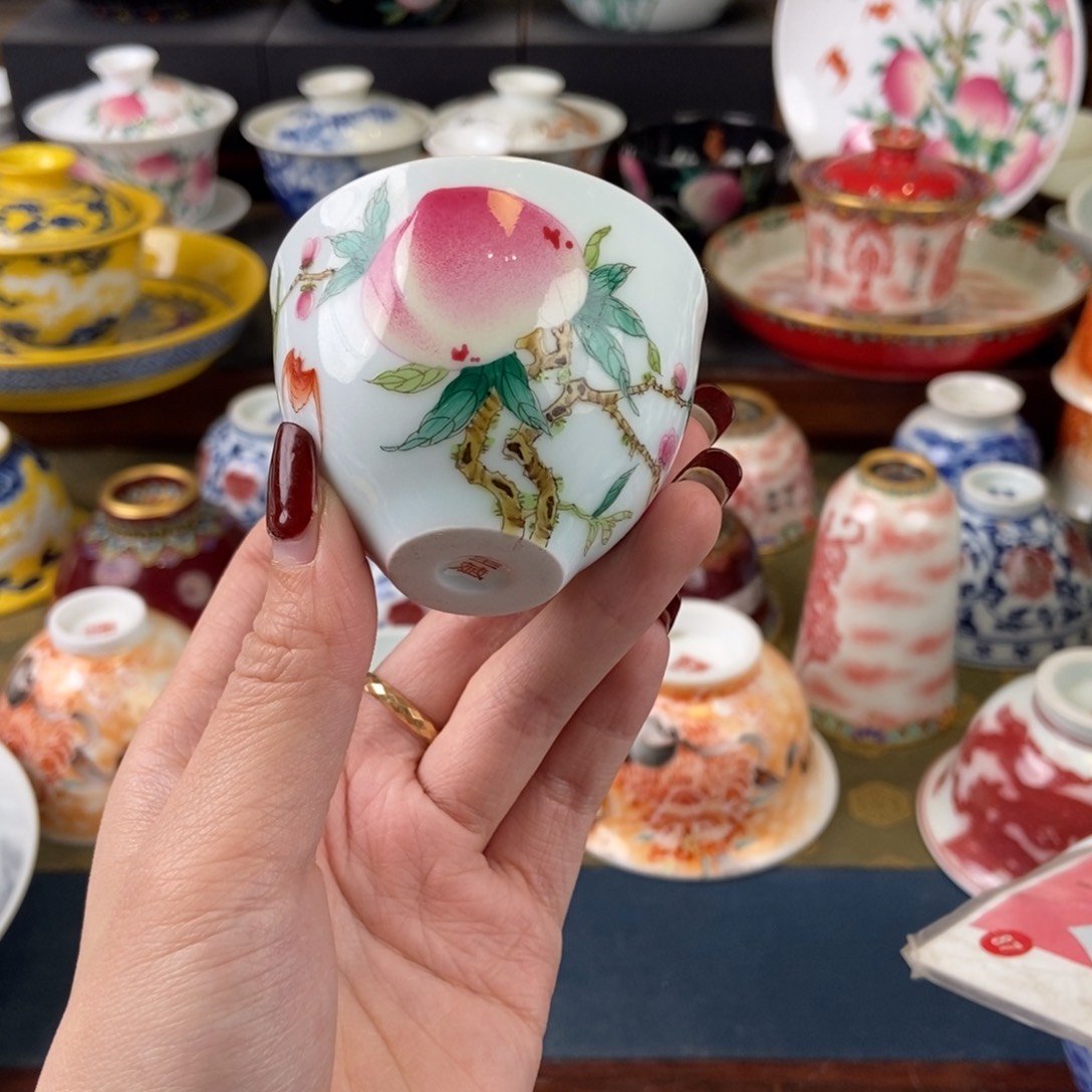 陶瓷艺术家的作品是一种非常感谢