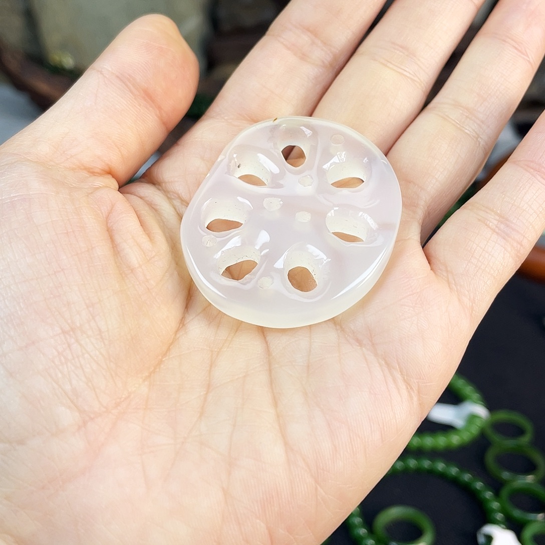 *****和田玉未镶嵌颈饰