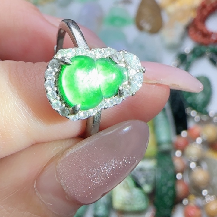 翡翠未镶嵌颈饰天然A货63