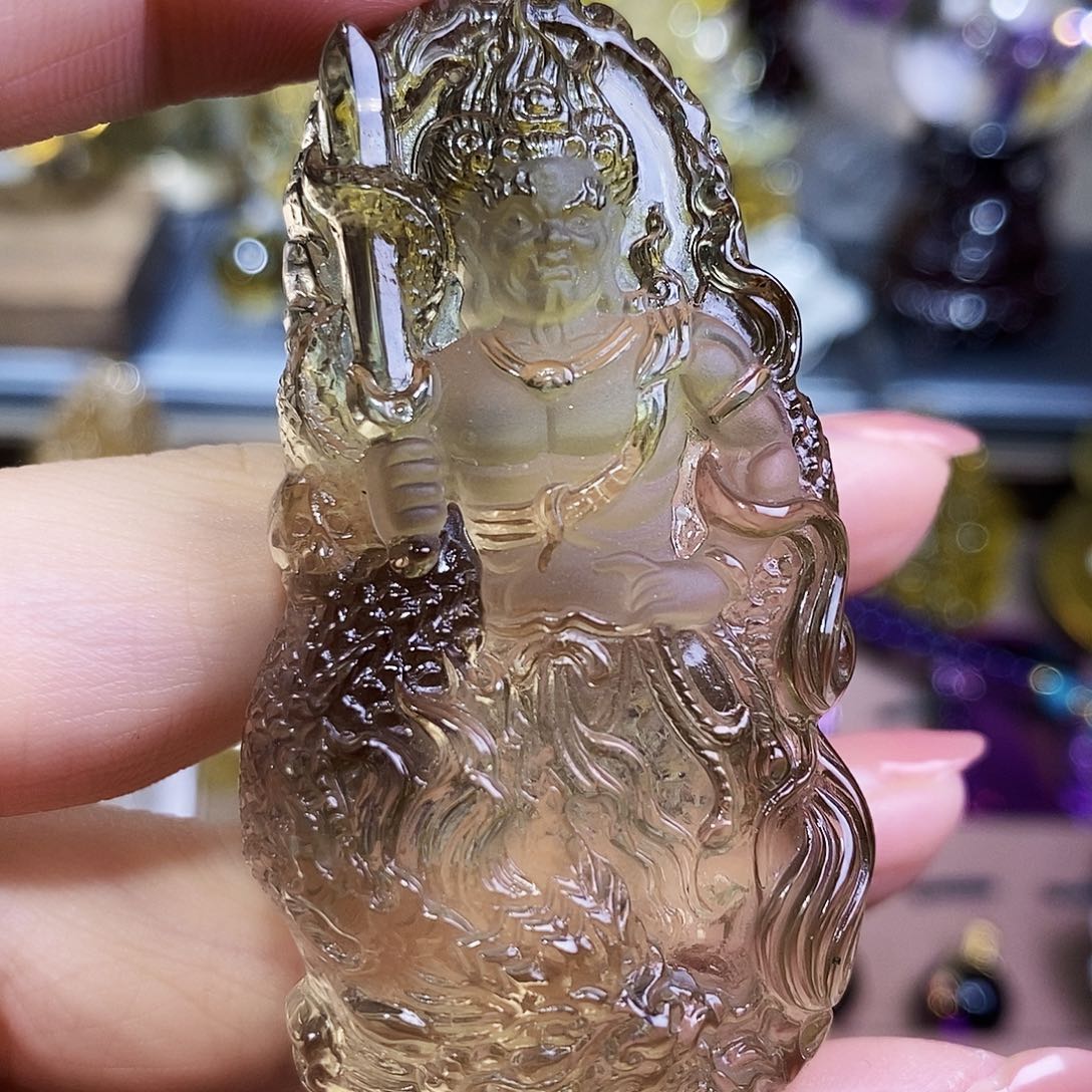 水晶天然水晶吊坠漂亮未镶嵌刚*哥