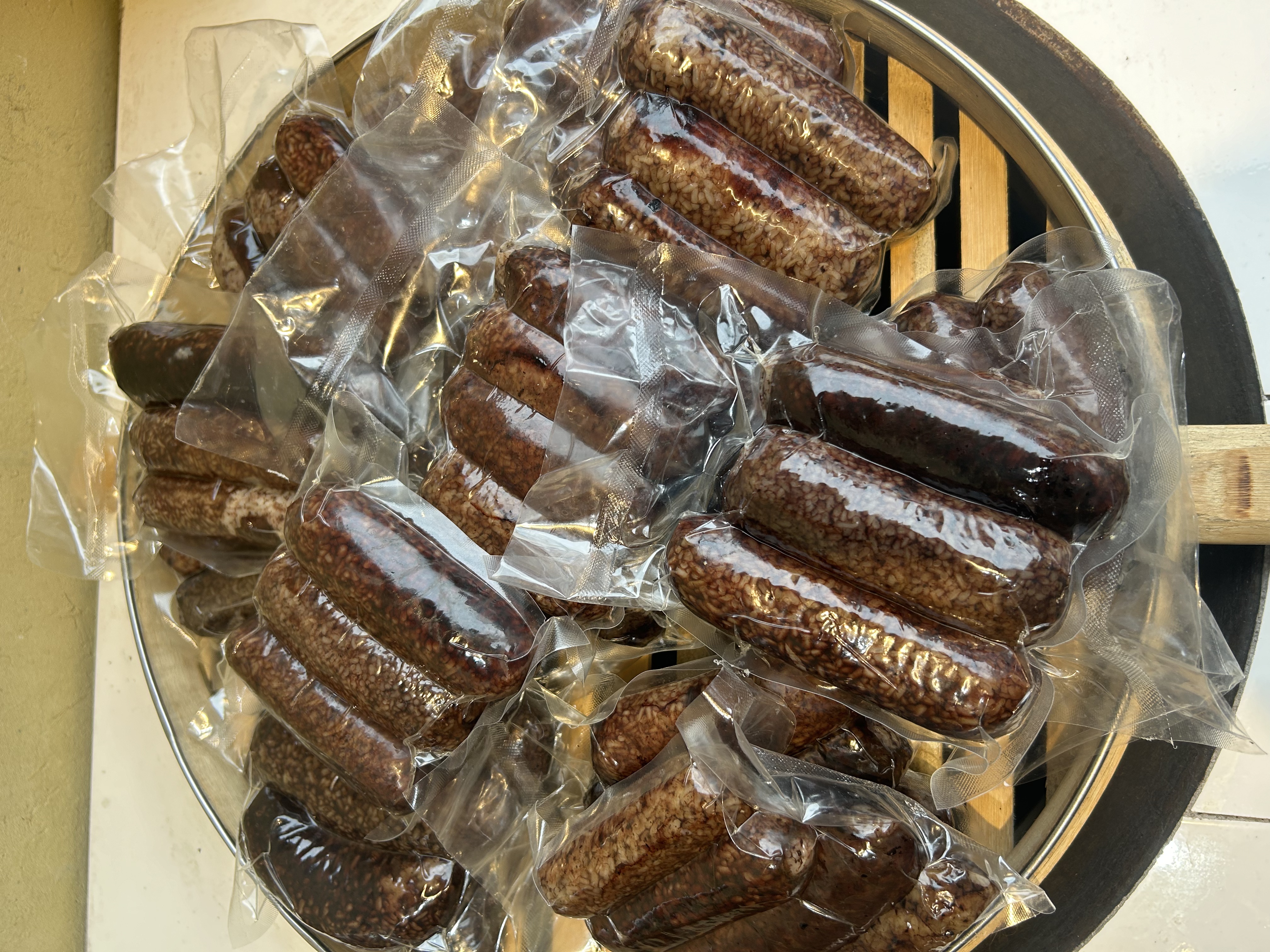 湖南湘西正宗土特产美味血罐粑土鸡蛋散养