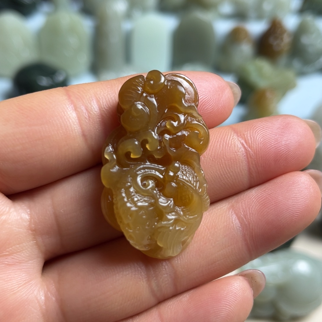 和田玉未镶嵌挂件