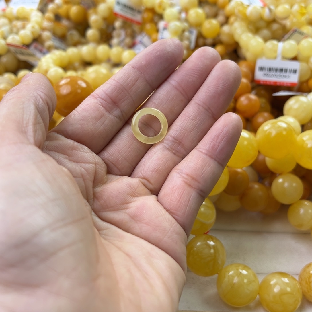 琥珀珠宝奇石未镶嵌