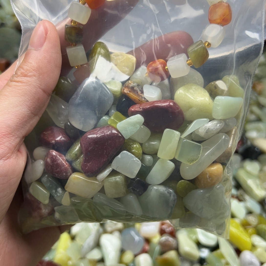 岫玉未镶嵌鱼缸石