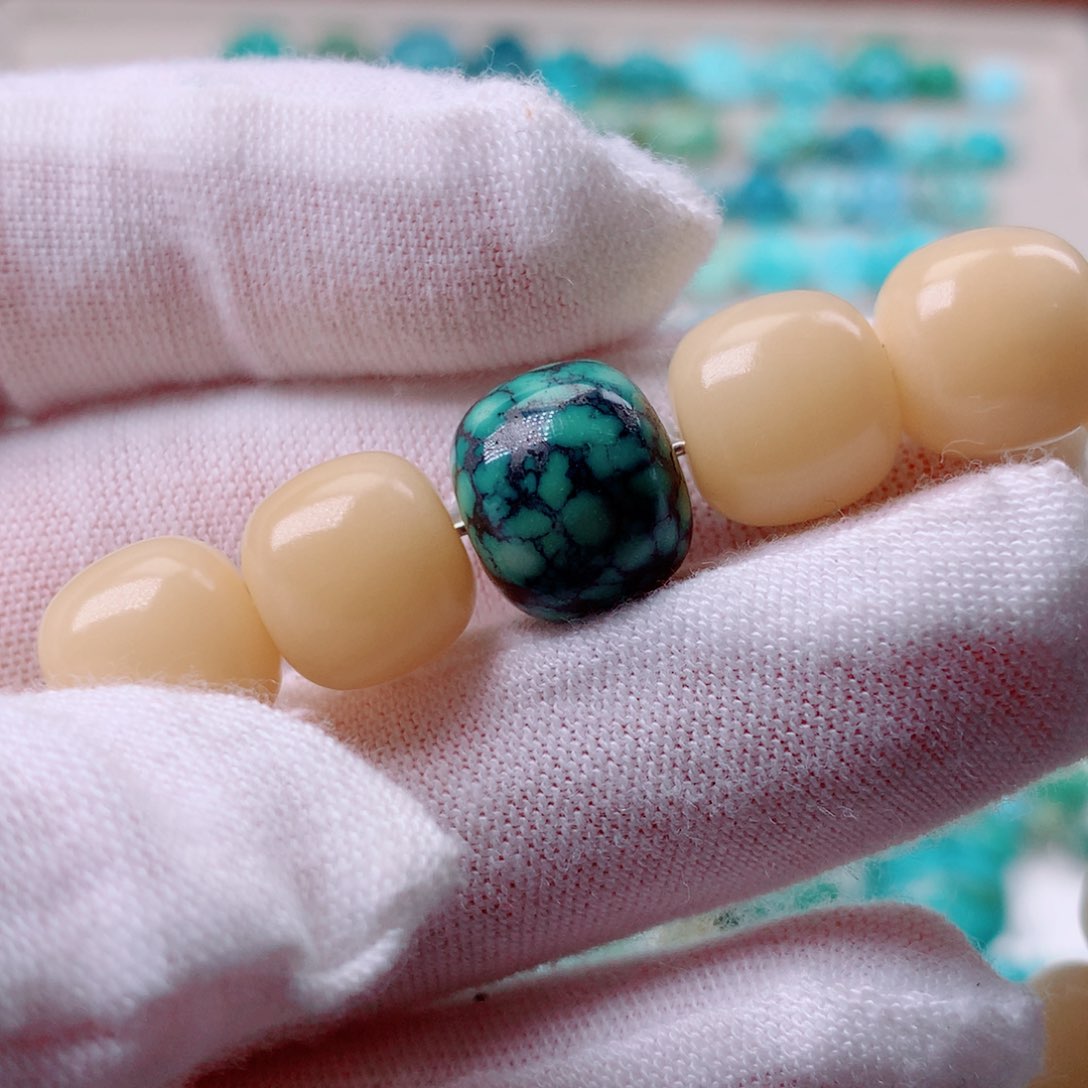 绿松石未镶嵌天然原矿绿松石