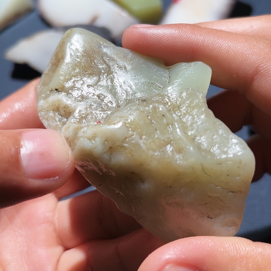 和田玉未镶嵌珠宝奇石