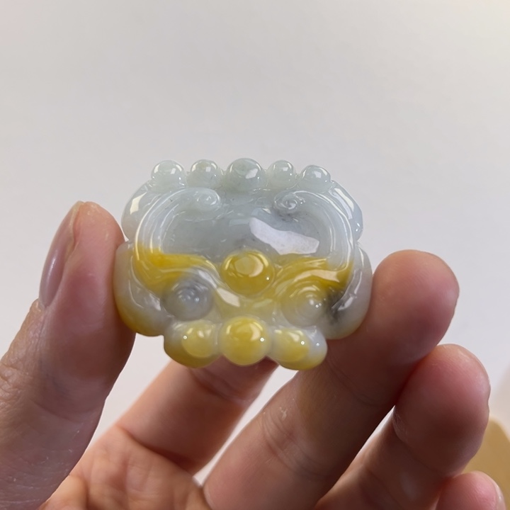 翡翠吊坠(赠链)未镶嵌代编织