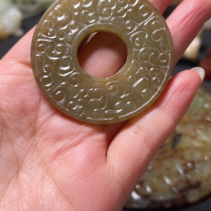 远***风和田玉（糖玉）未镶嵌挂件