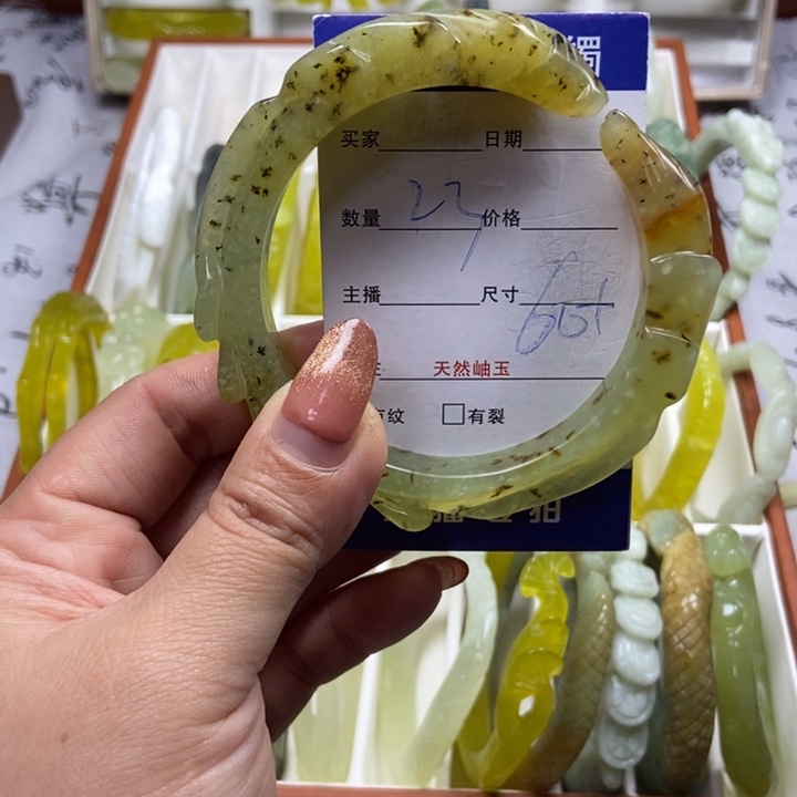 萱***紫蛇纹石玉未镶嵌手镯