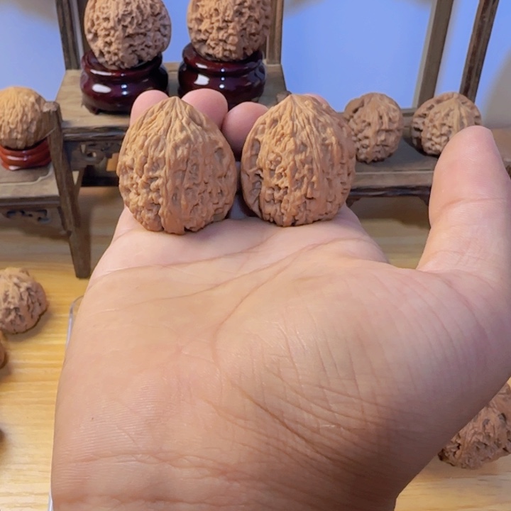 文玩核桃吊坠南疆石