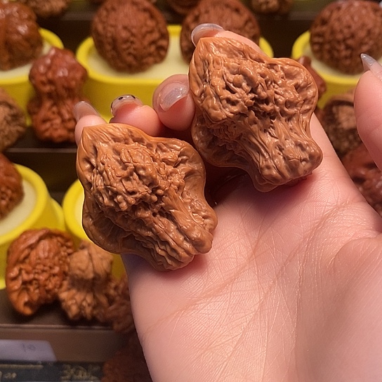 文玩核桃把件真***了大鸟