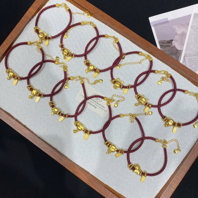 铜合金手链 新中式国潮十二生肖红绳本命年手工编织手链可爱爆款