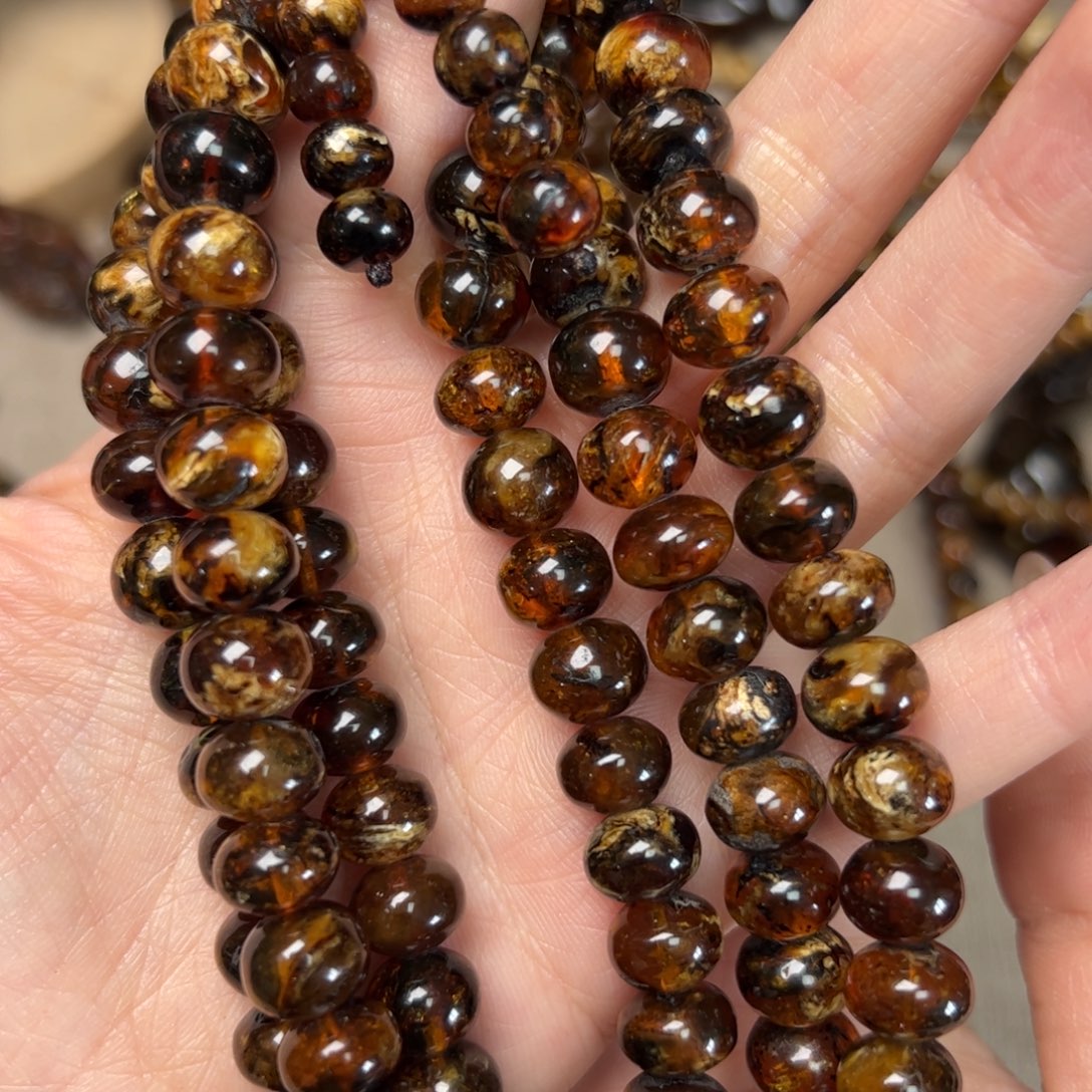 琥珀手链未镶嵌花**圆抚顺黑花