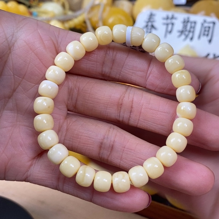 琥珀颈饰未镶嵌单圈