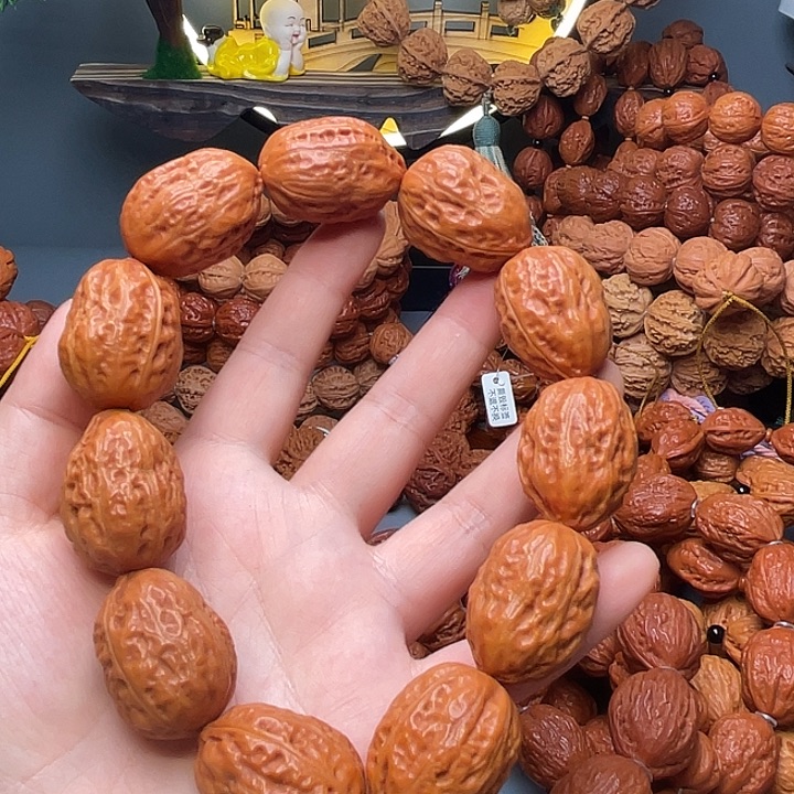 文玩核桃吊坠大枣