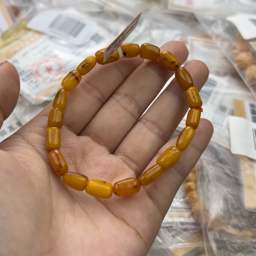 琥珀珠宝奇石未镶嵌