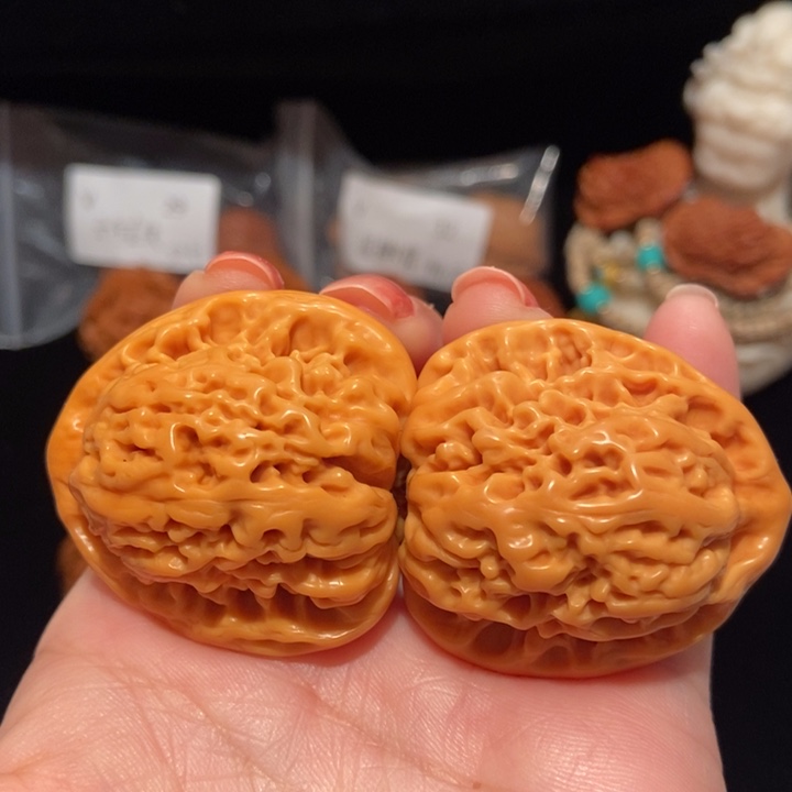 文玩核桃把件?*徒39南疆石375