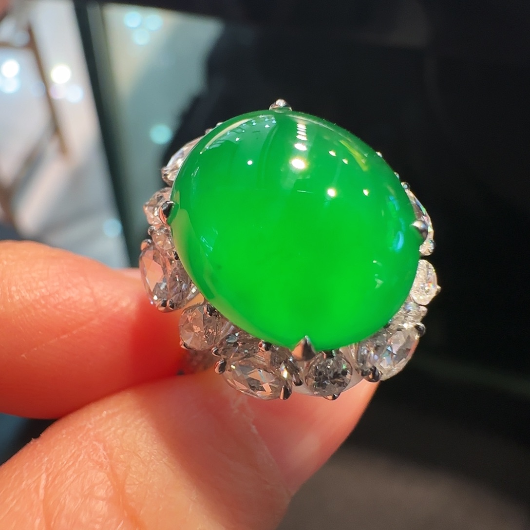 翡翠18K金镶嵌戒指戒指