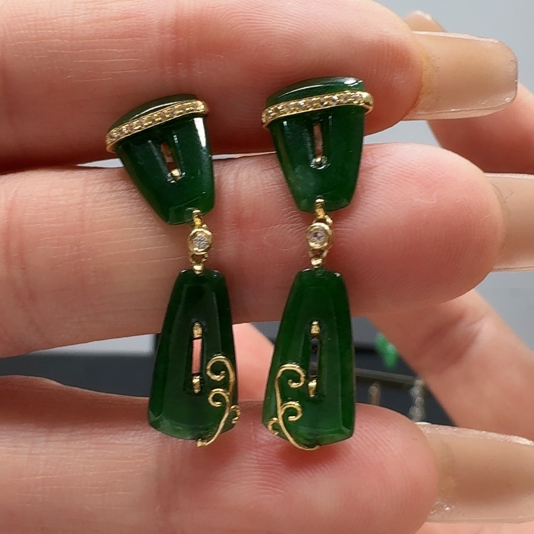 翡翠耳饰18K金镶嵌耳饰