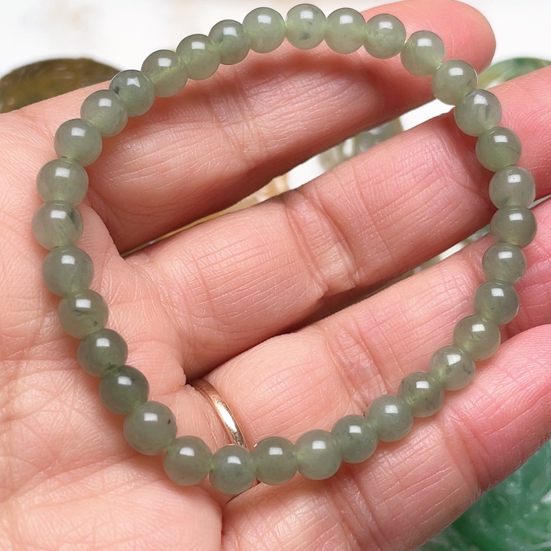 翡翠手链未镶嵌手串