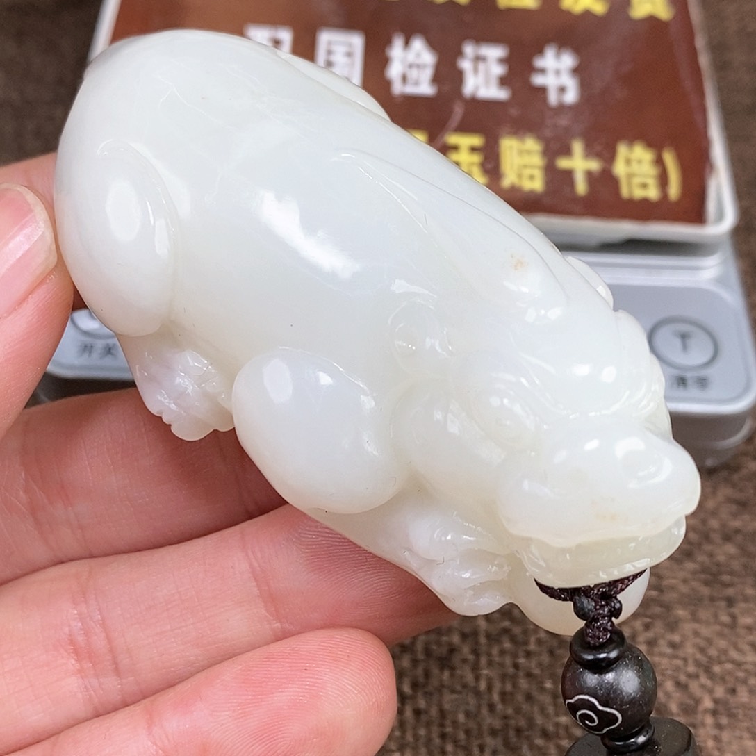 和田玉颈饰未镶嵌