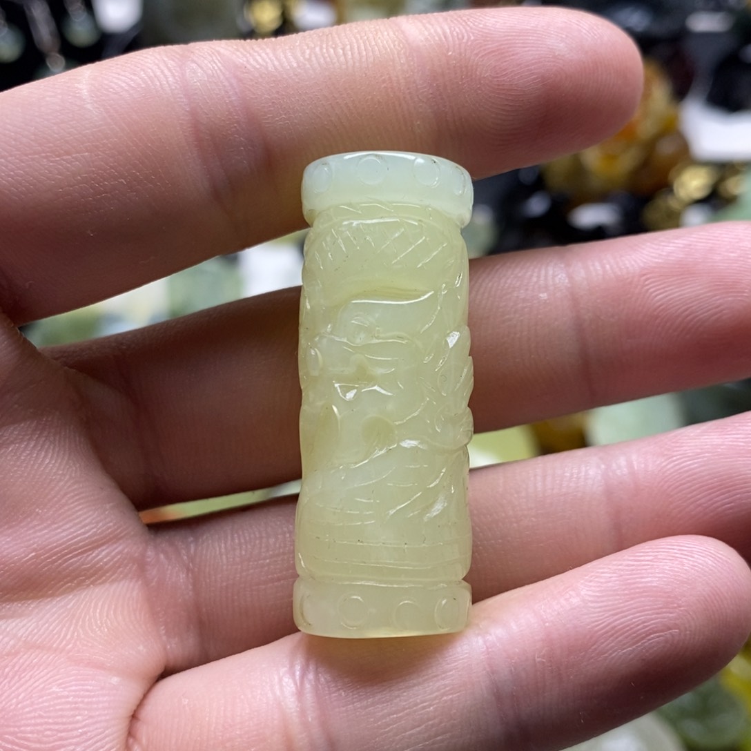 岫玉龙柱吊坠未镶嵌