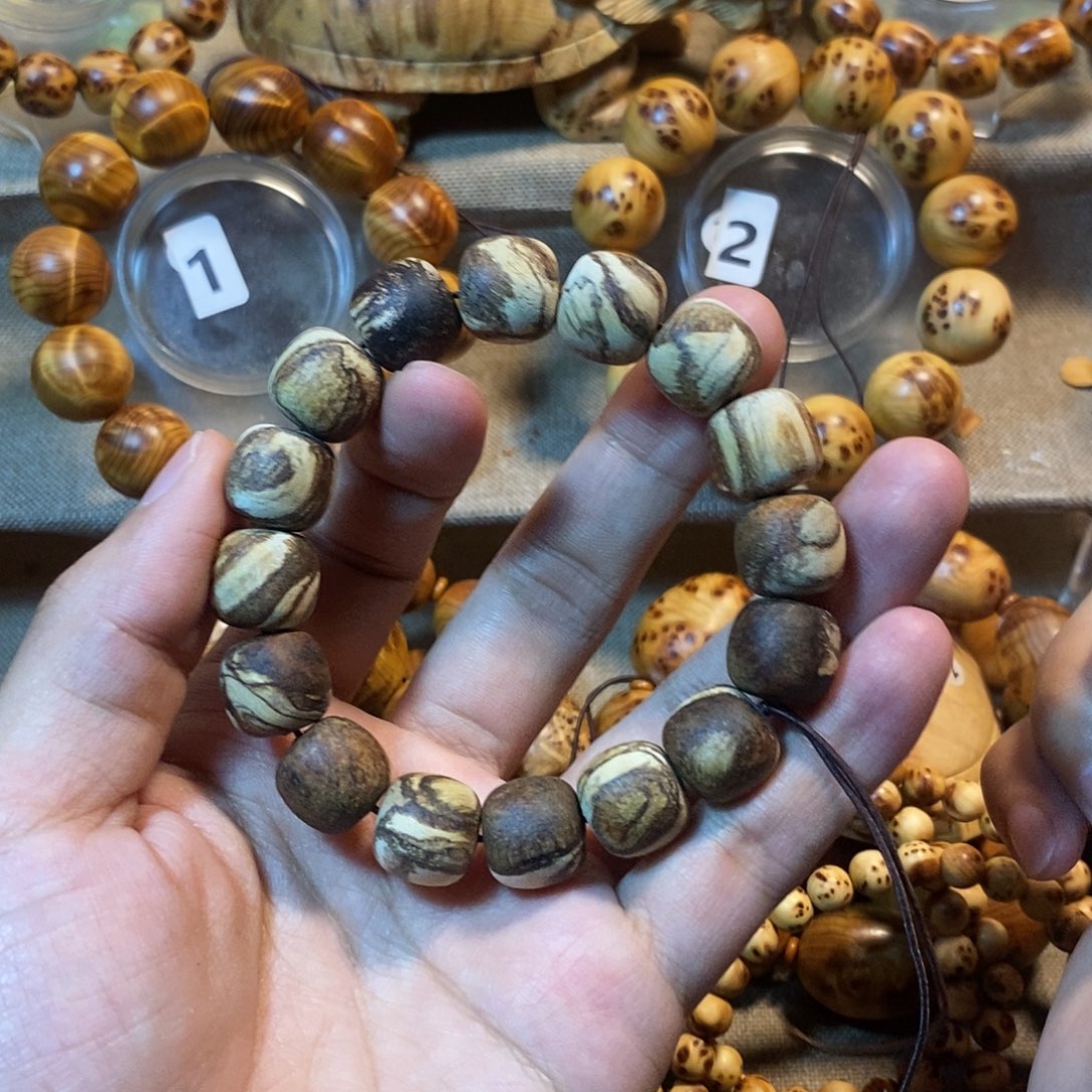 贡木印尼贡木老型1.3黑花色无抛光