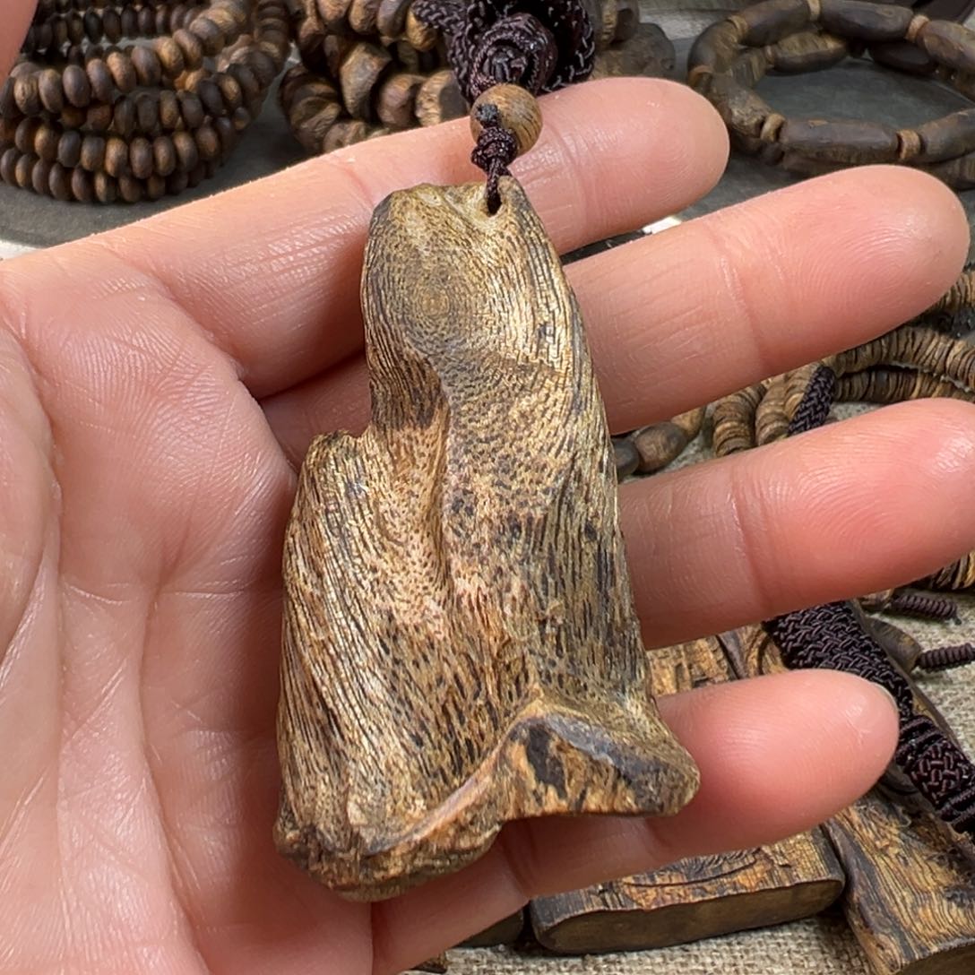 沉香吊坠奇楠吊坠