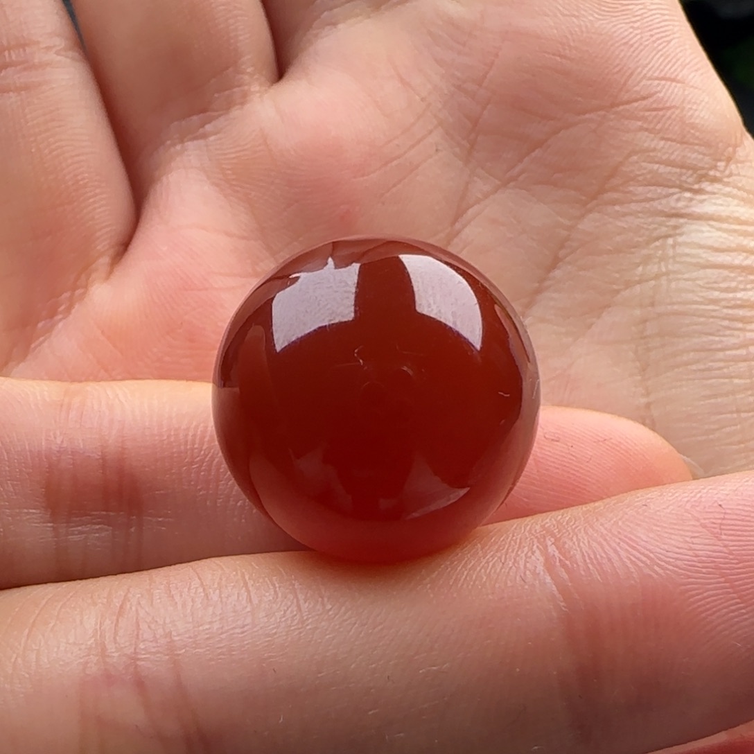 南红玛瑙未镶嵌圆珠19.7有马牙