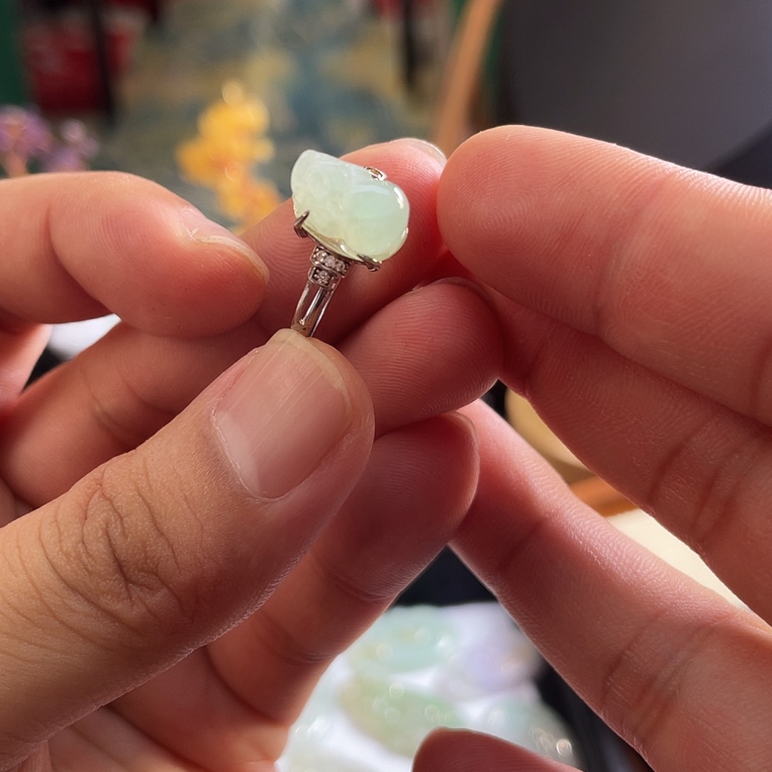 翡翠戒指未镶嵌天然翡翠戒圈