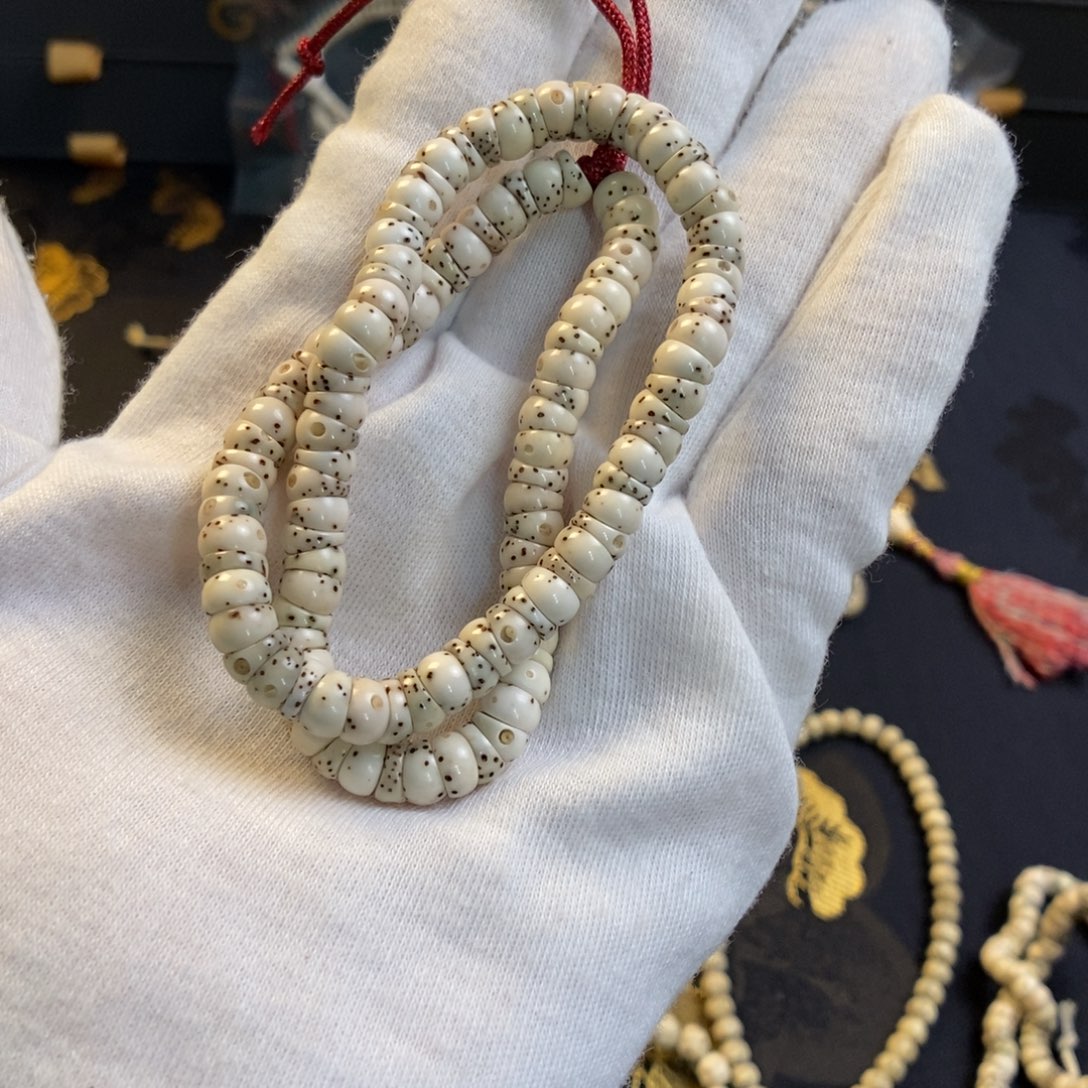 人***想手串星月菩提骨瓷白带月大肠6
