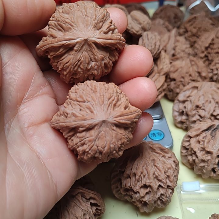 文玩核桃把件放福利，原价399的全品磨盘