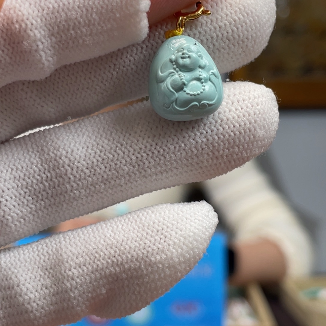 绿松石未镶嵌挂件