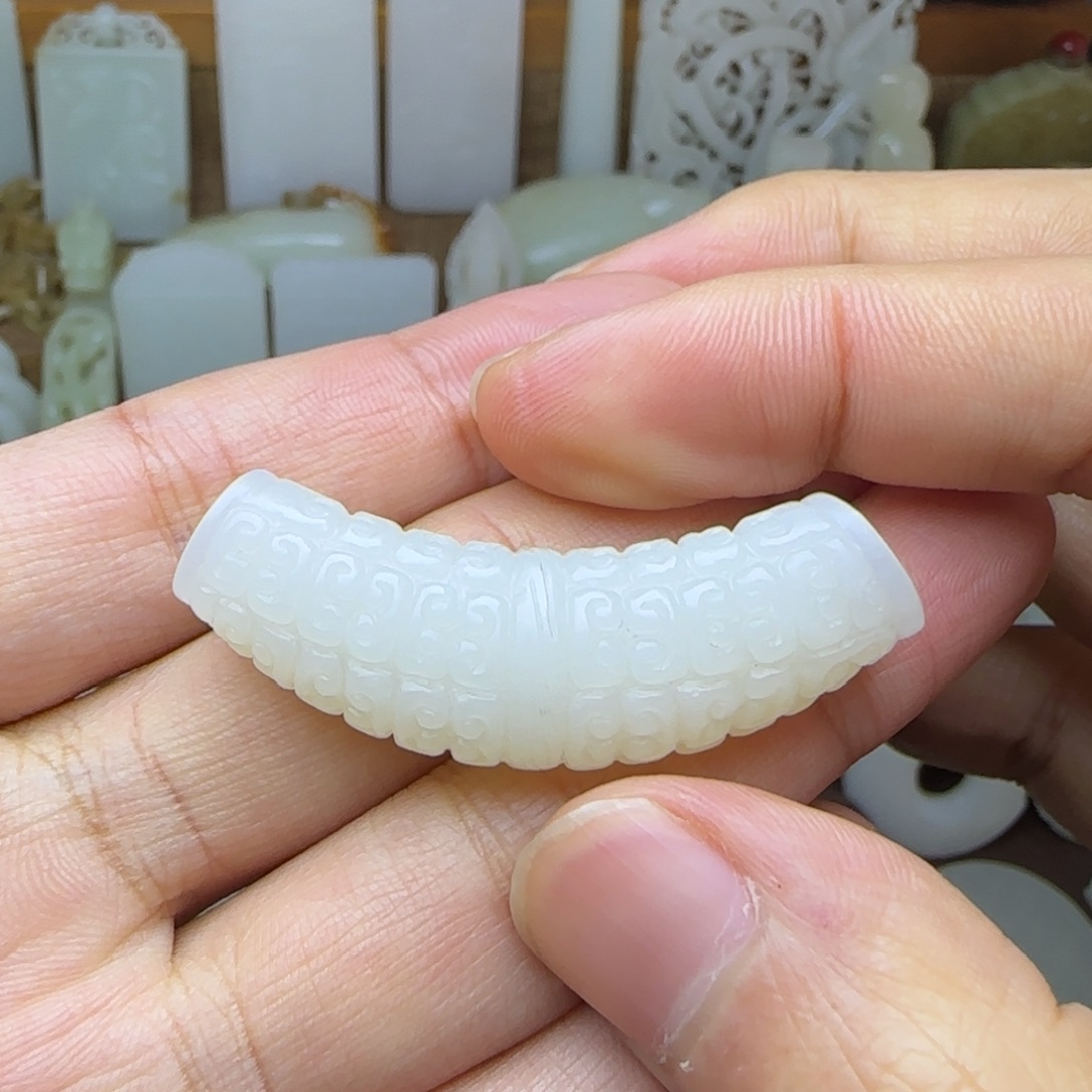 和田玉未镶嵌挂件