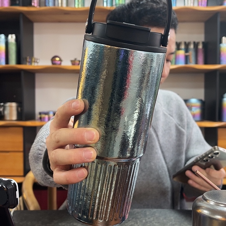 钛合金孔雀蓝随身杯