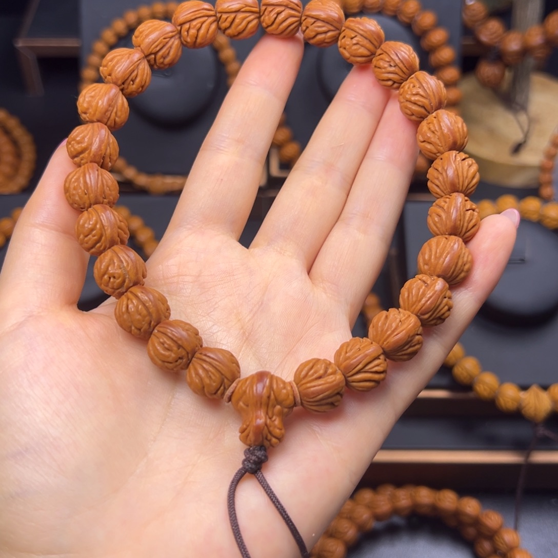 手串桃核火龙纹13手持