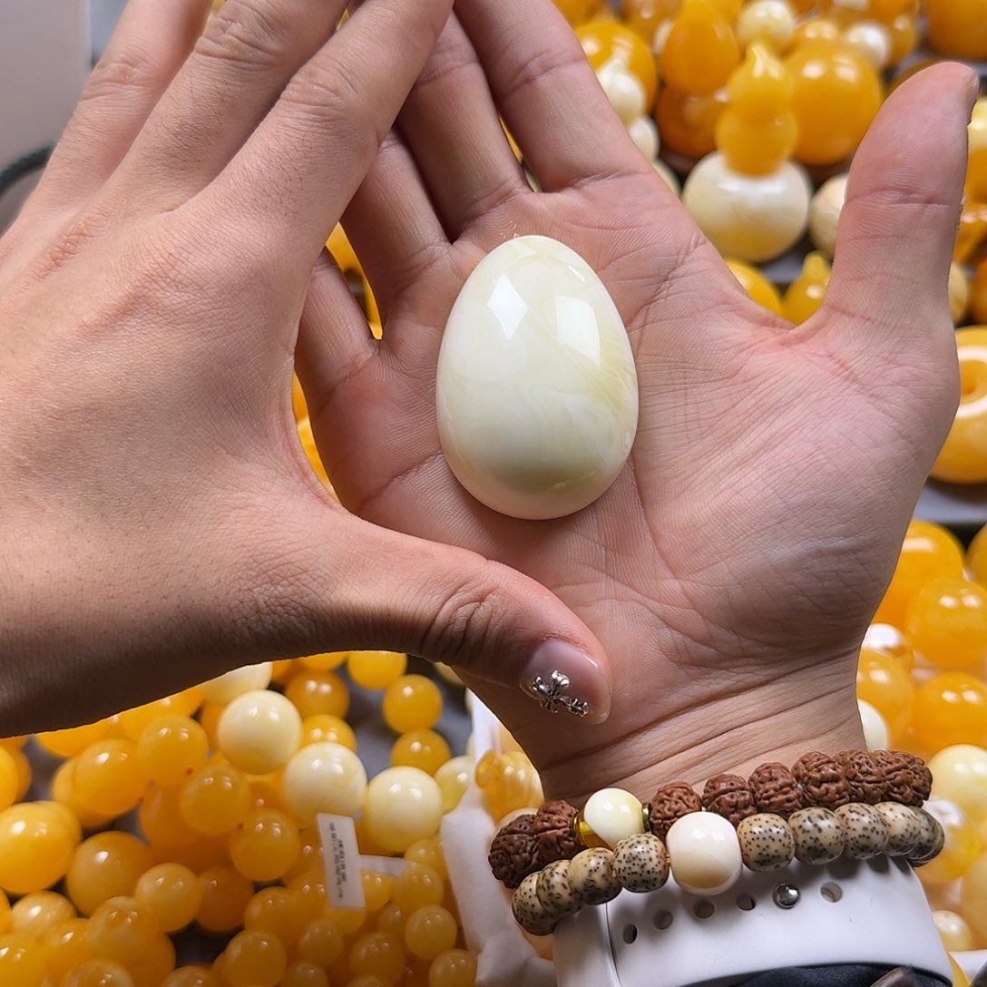 蜜蜡珠宝奇石未镶嵌水滴