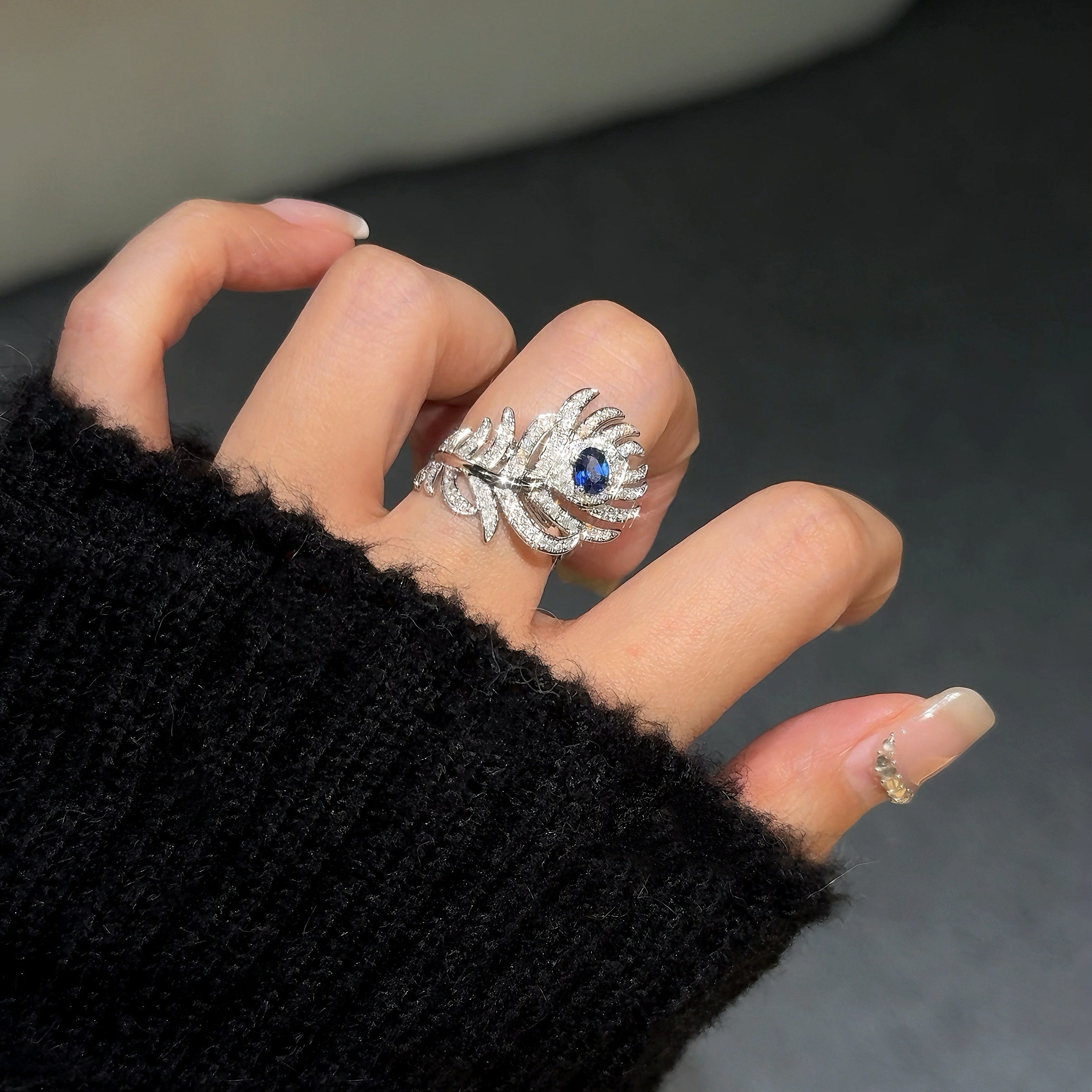 QANNA【蓝色满钻羽毛】【设计款】轻奢个性孔雀羽毛天然钻石戒指AY