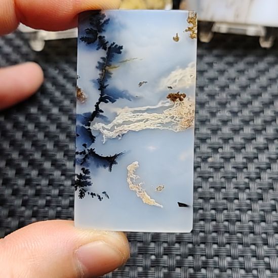 蓝***花玛瑙/玉髓未镶嵌颈饰