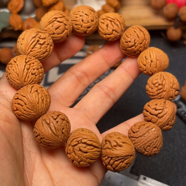 桃核手串龙纹桃核1