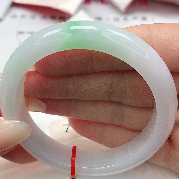 翡翠手镯未镶嵌缅甸天然A货翡翠